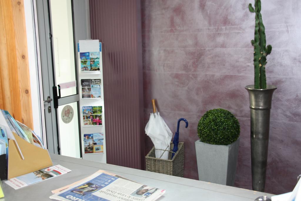 Hotel La Cote Sauvage เลส์ซาบล์-โดล็อนน์ ภายนอก รูปภาพ