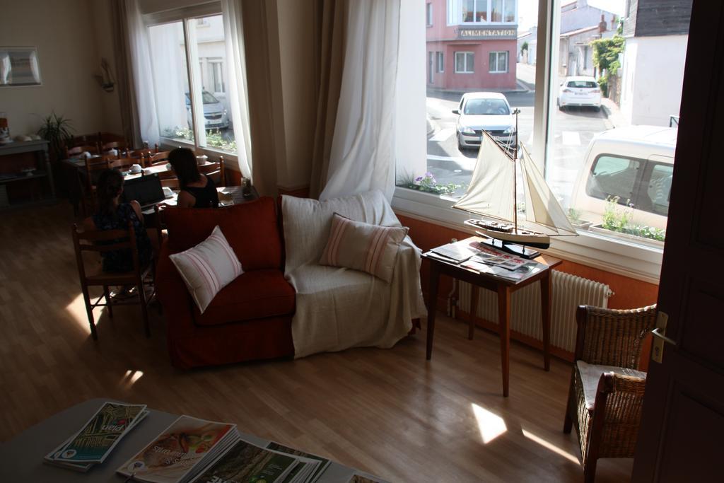 Hotel La Cote Sauvage เลส์ซาบล์-โดล็อนน์ ภายนอก รูปภาพ