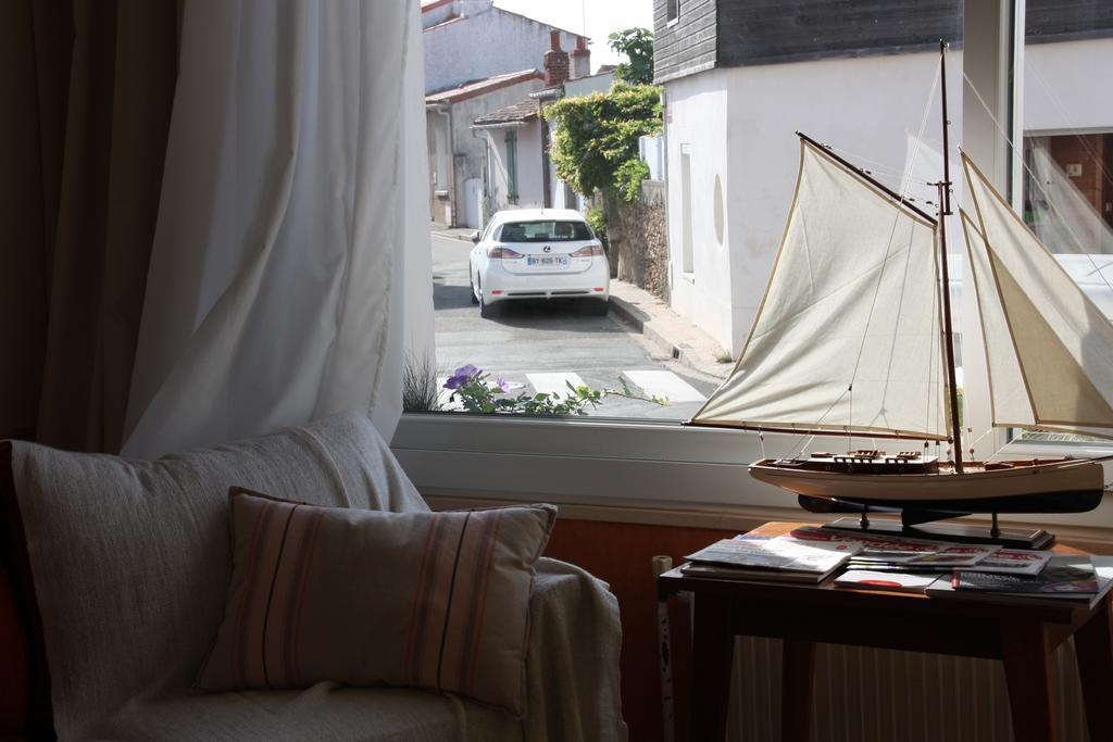Hotel La Cote Sauvage เลส์ซาบล์-โดล็อนน์ ภายนอก รูปภาพ
